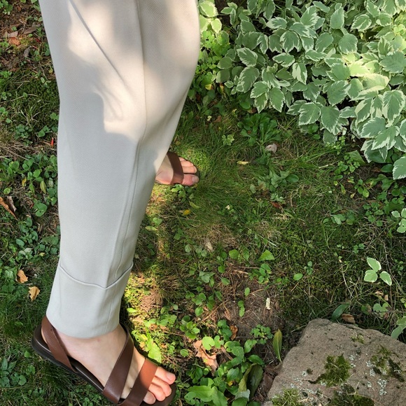 Cream Hugo Boss pleated front pant - Picture 4 of 9